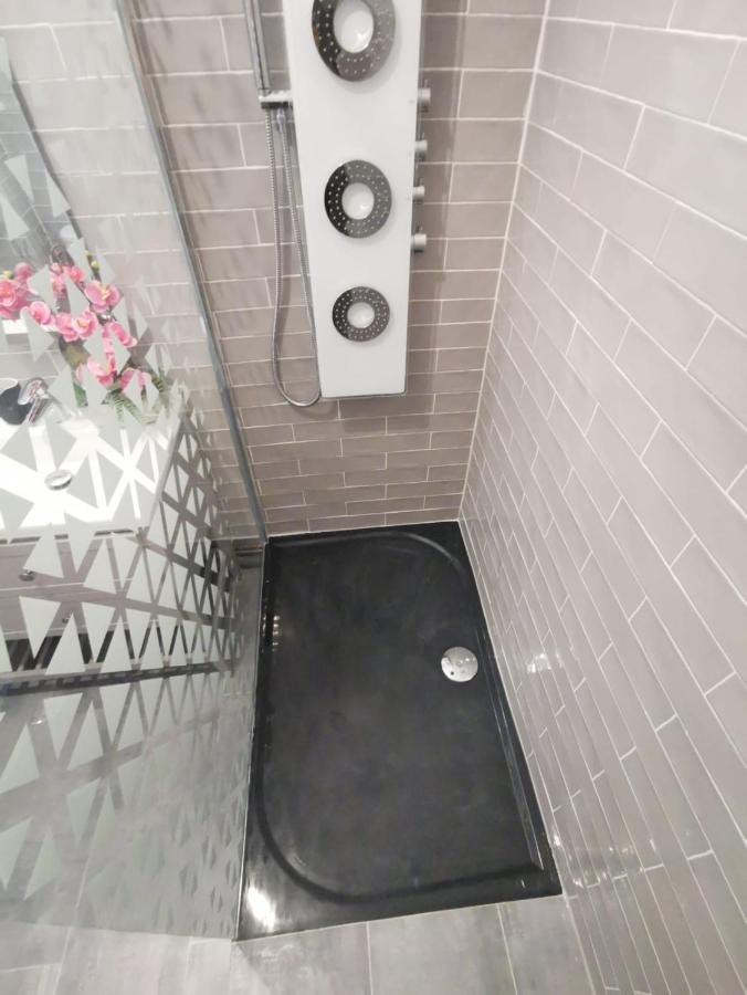 Appartement Pres De La Gare Rer C-Spacieux 4 Pieces เอตอมป์ส ภายนอก รูปภาพ