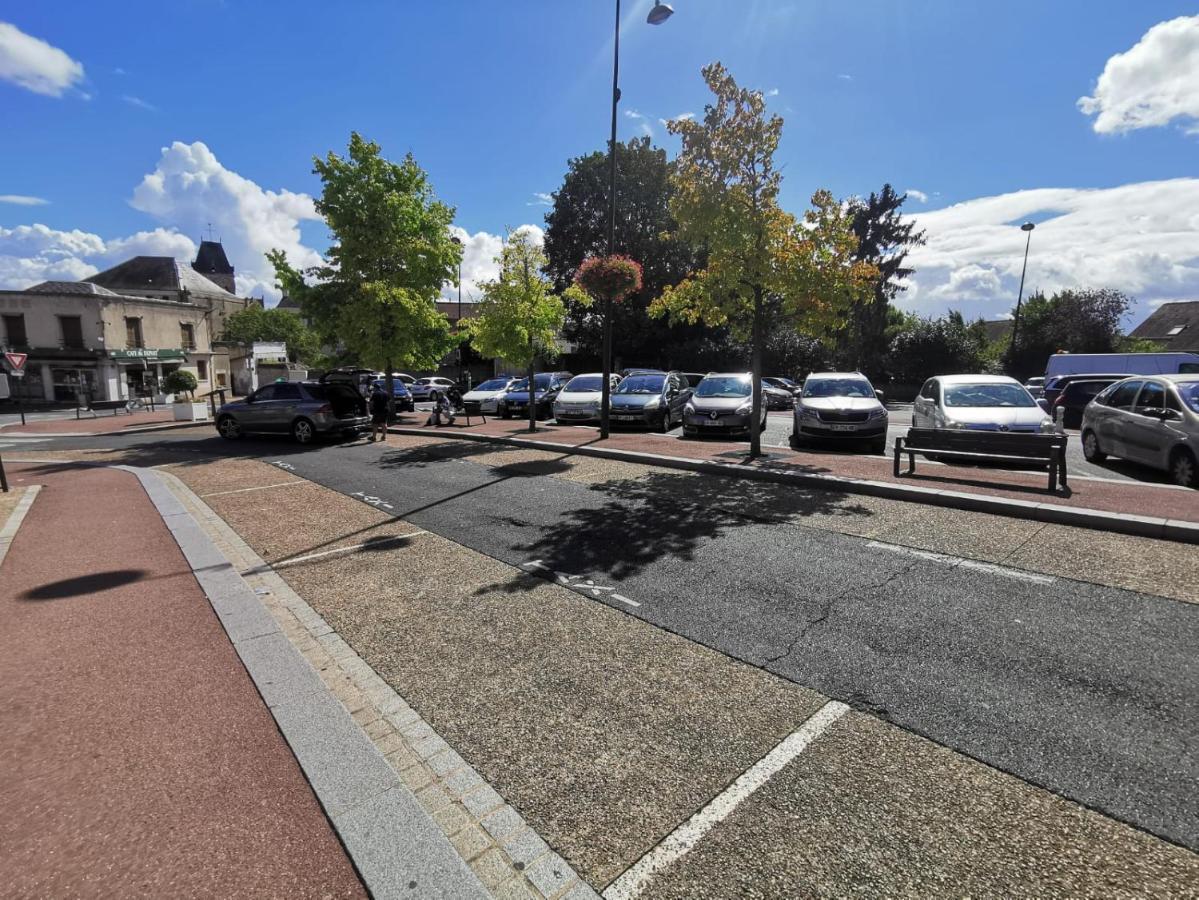 Appartement Pres De La Gare Rer C-Spacieux 4 Pieces เอตอมป์ส ภายนอก รูปภาพ